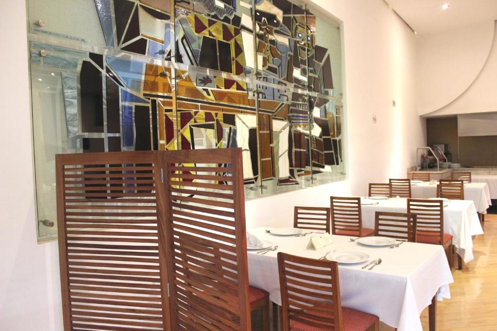 Restavracija oz. druge možnosti za prehrano v nastanitvi Hotel Scala Magna