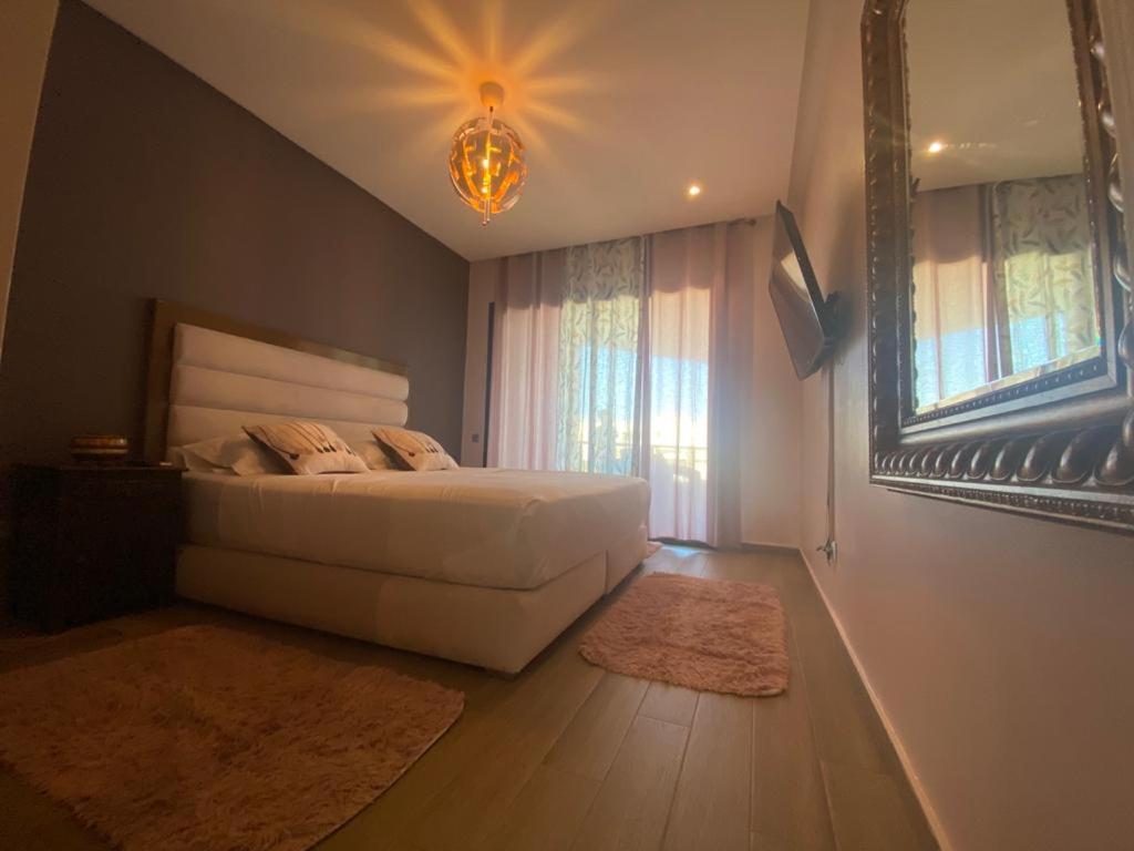 Beautiful beach apartment nicely decorated fully equipped