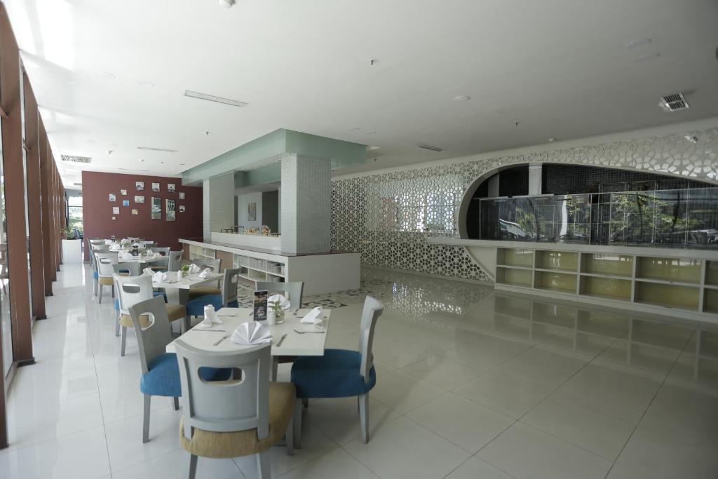 Restaurace v ubytování Mercure Padang