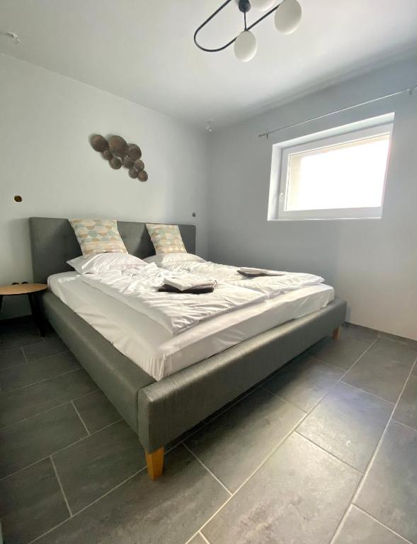 Balkon Apartmanház Panzió - Appartement De Deux Chambres