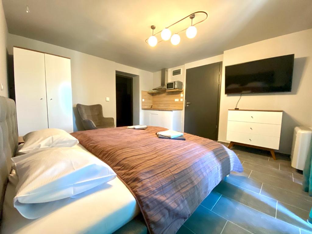 Balkon Apartmanház Panzió - Appartement - Rez-de-chaussée