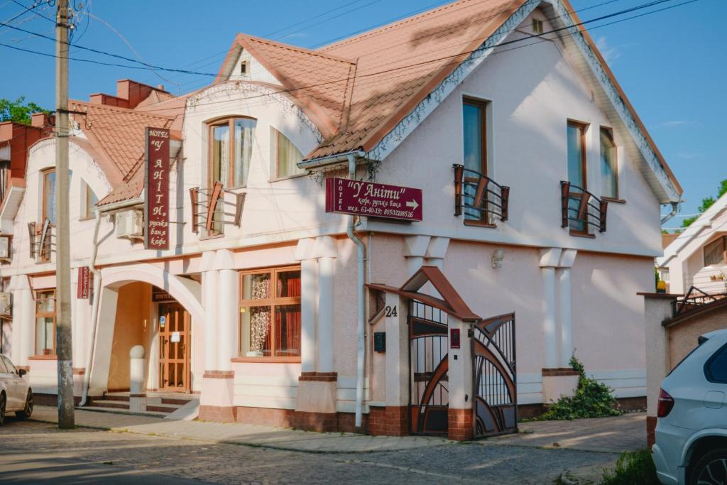 Budova, kde se hotel nachází