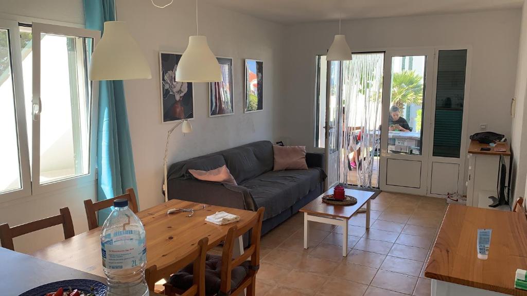 Fotografie z fotogalerie ubytování Ca la Marta apartamento con piscina y jardín a 150m de la playa v destinaci Arenal d'en Castell