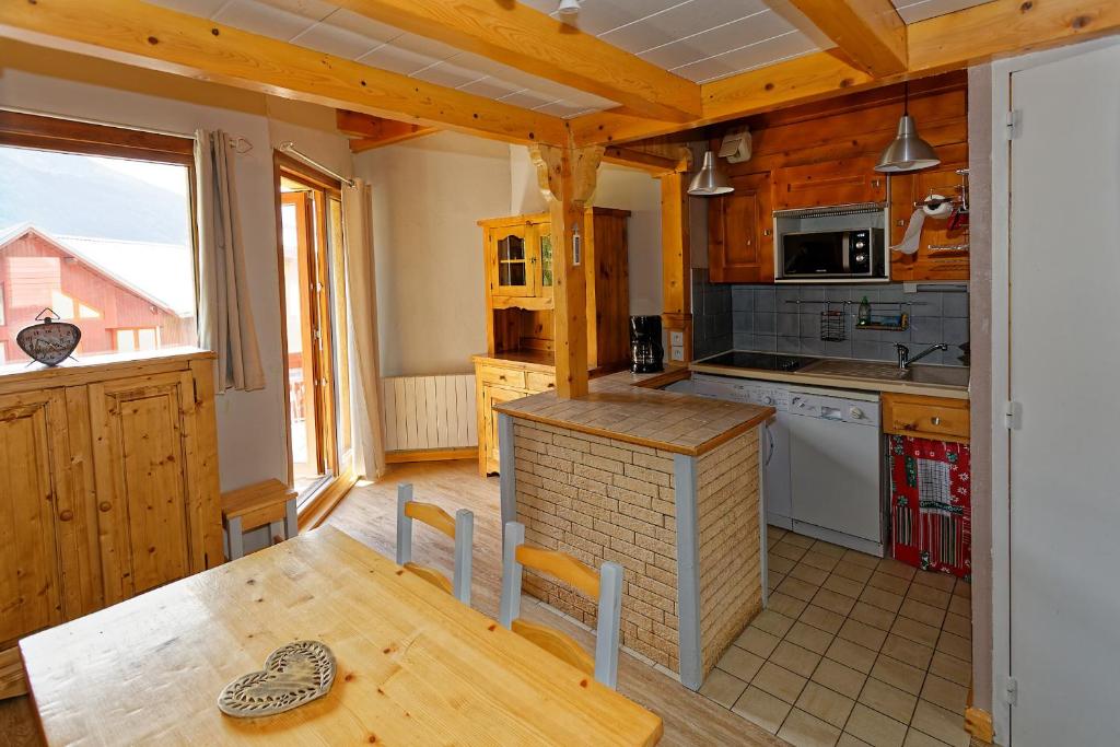 Nhà bếp/bếp nhỏ tại le burel 5 personnes