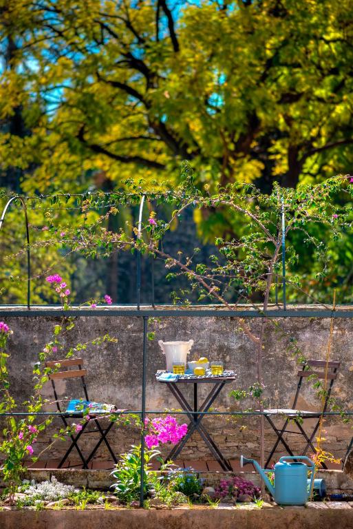 Vonkajšia záhrada v ubytovaní Genteel Home Casa Alcázar