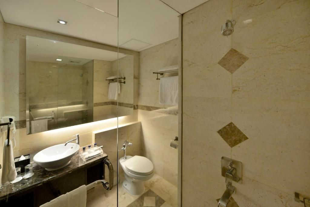Koupelna v ubytování Gino Feruci Kebon Jati by KAGUM Hotels
