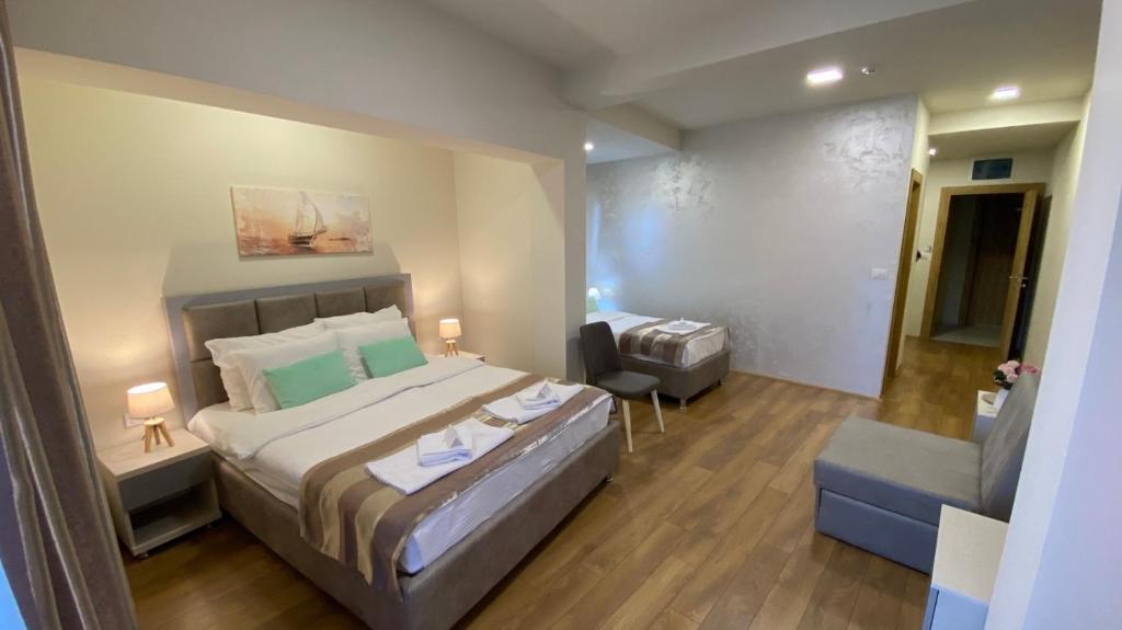 Hotel Olimpija plus - Standard Triple Room