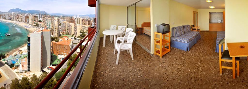 Apartamento con vistas al mar Don Miguel II, Benidorm ...