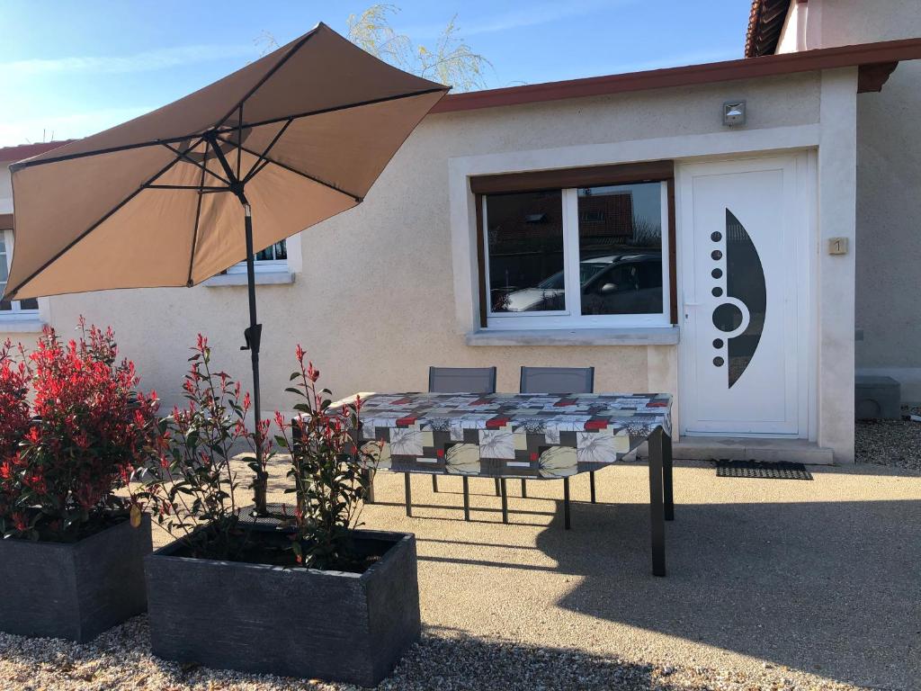 GITE A LA CAMPAGNe - Housity
