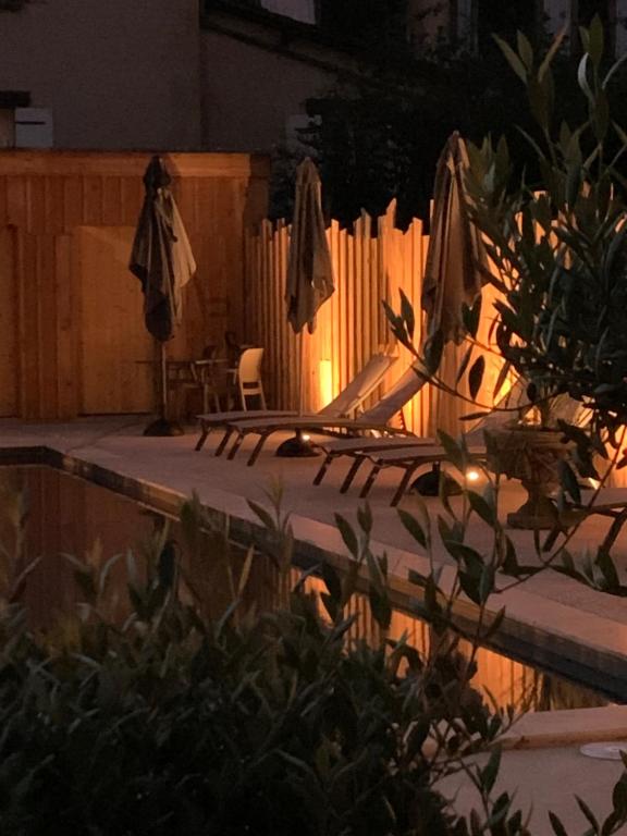 Les appartements d artiste de la Villa du 15 - Restaurant La Maison - piscine chauffée - Studio
