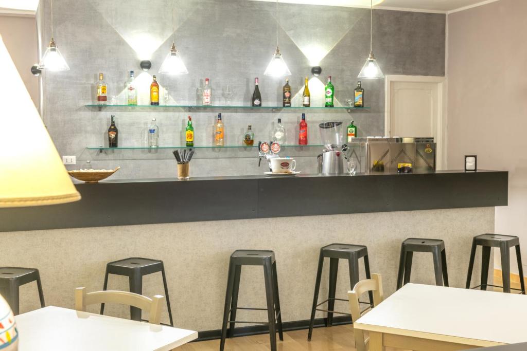 Hol lub bar w obiekcie Hotel Hopps
