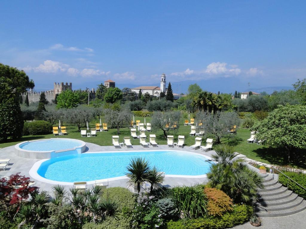 Het zwembad bij of vlak bij Hotel Giulietta Romeo