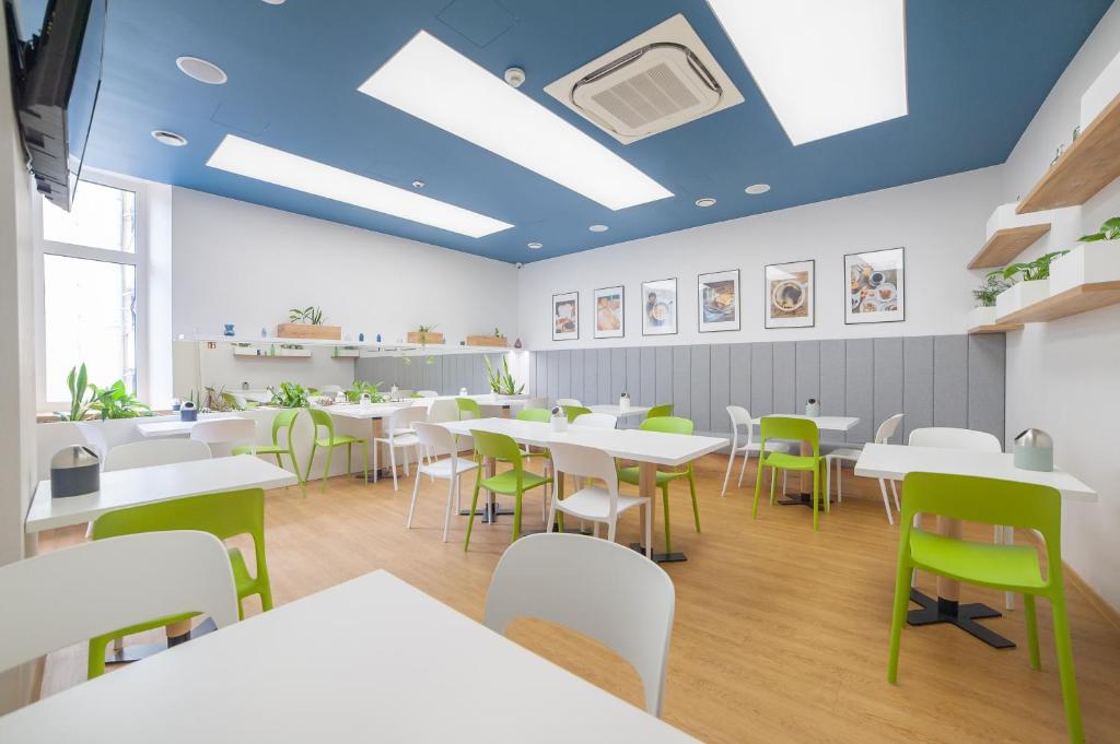 Reštaurácia alebo iné gastronomické zariadenie v ubytovaní Hotel Traffic Wrocław Stare Miasto