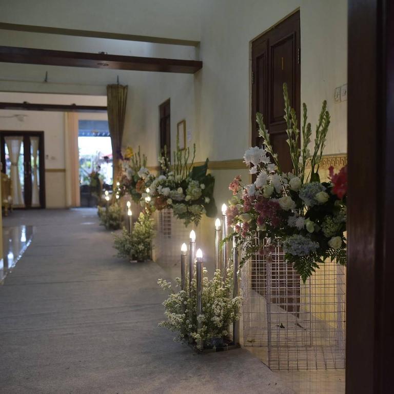 Fotografie z fotogalerie ubytování Ndalem Katong Guest House Ponorogo v destinaci Ponorogo