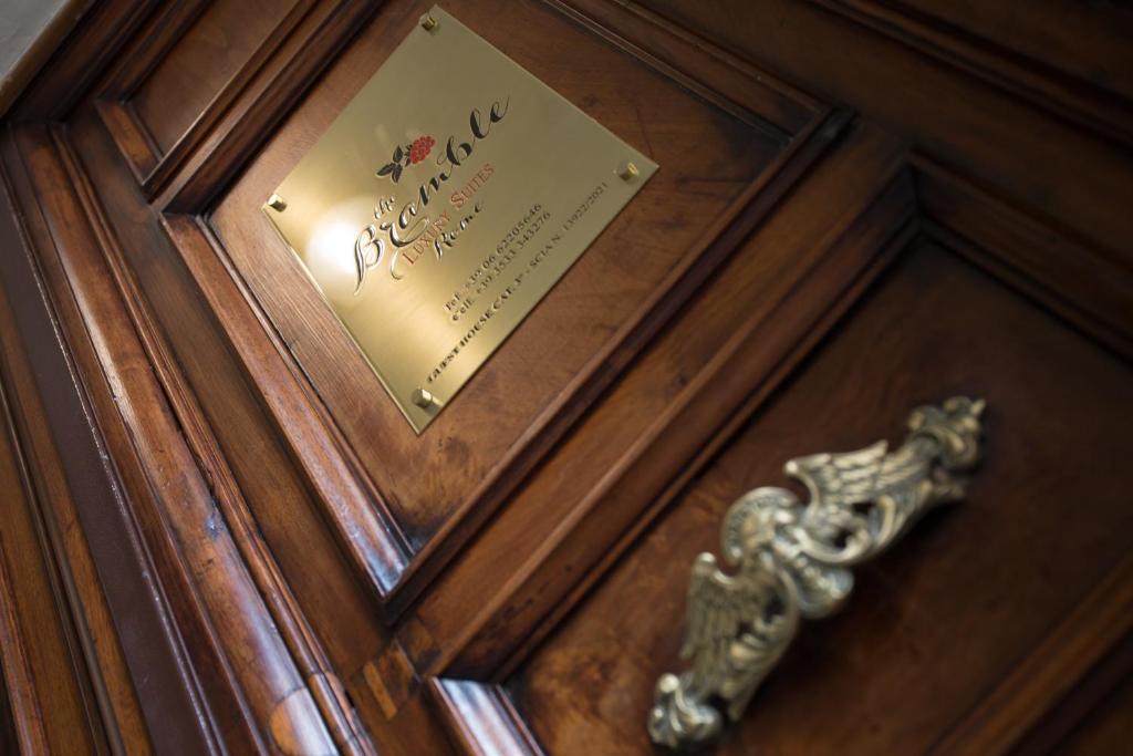 Zdjęcie z galerii obiektu Bramble Luxury Suites w Rzymie