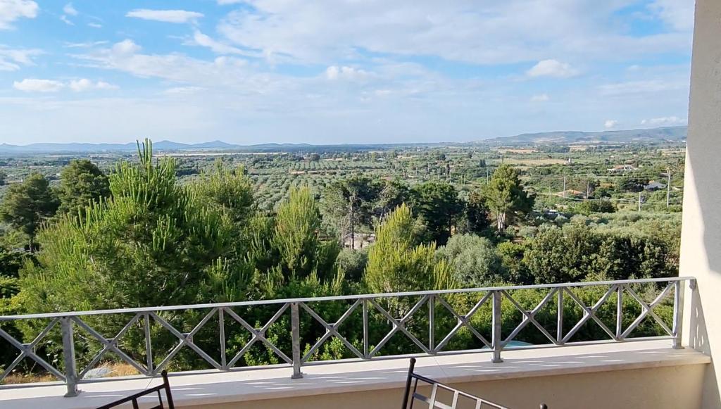 Alghero - House with Panoramic View immersed in full nature - Casa De Una Habitación