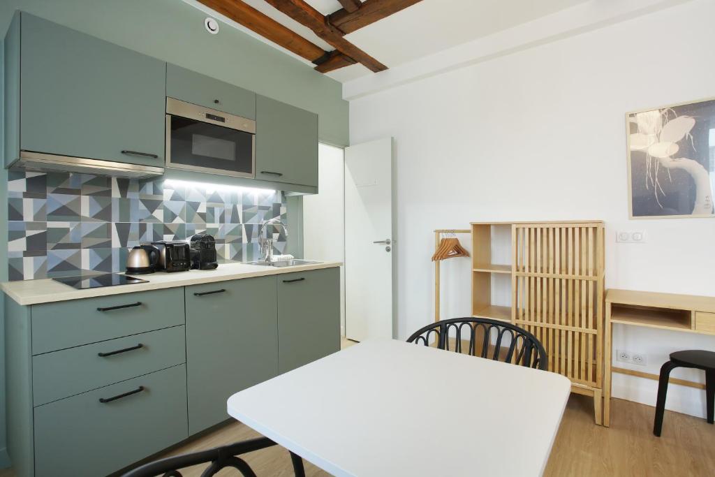 Rent a Room - Aparts CADET - Superior Studio