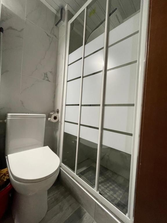 Jordans rooms 4 - 15