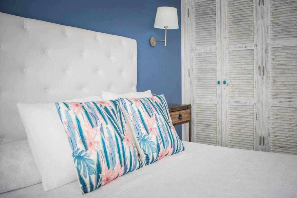 Postel nebo postele na pokoji v ubytování Villa Nora Beach