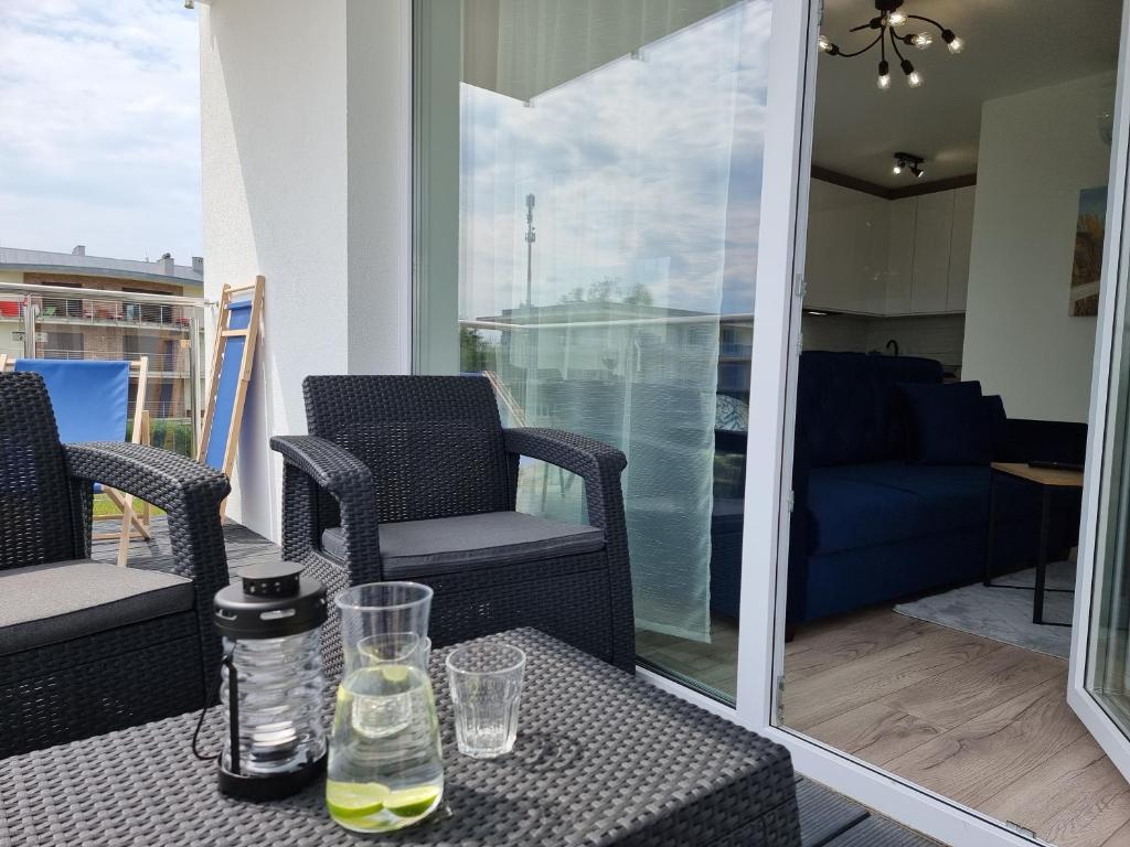 Posedenie v ubytovaní Apartamenty Na Fali w Gąskach - 365PAM