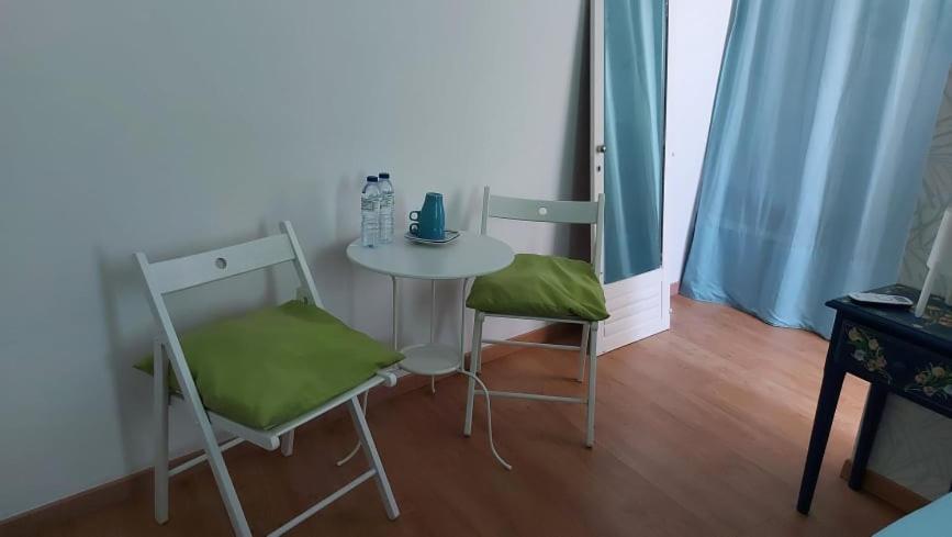 The Aqueduct Guesthouse - 18