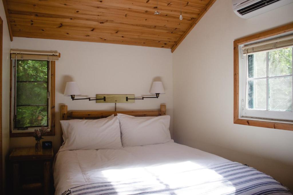Postel nebo postele na pokoji v ubytování Anchor Inn