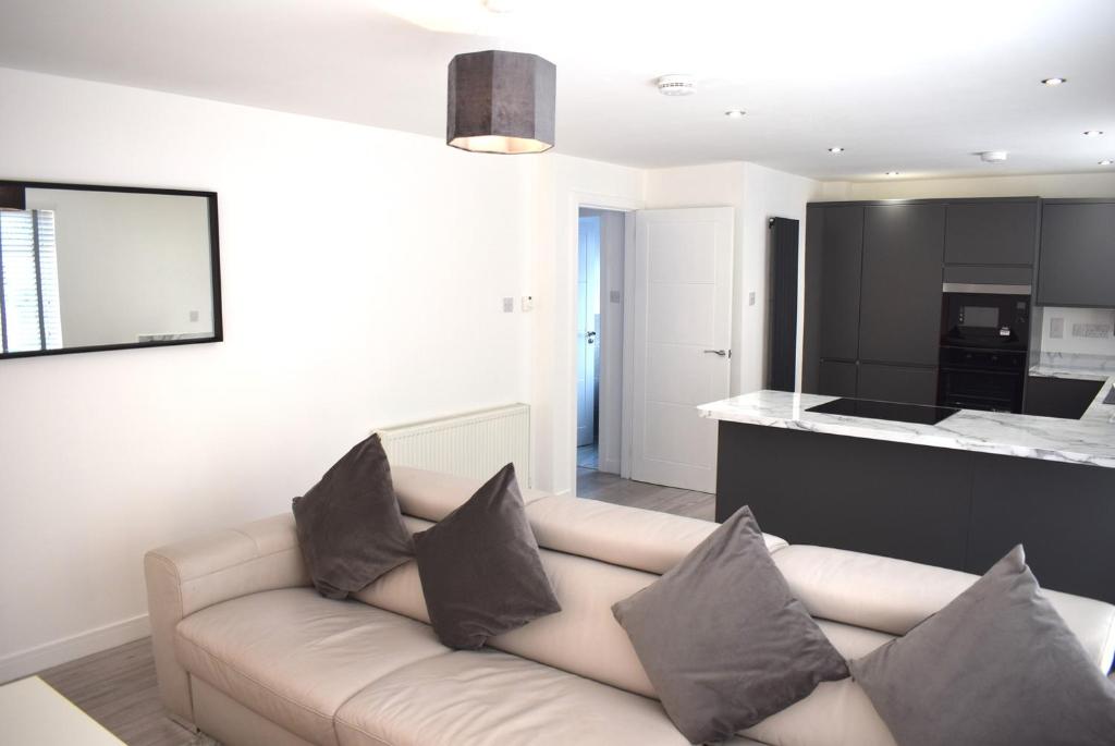 Stewart Apartment – Photos 1