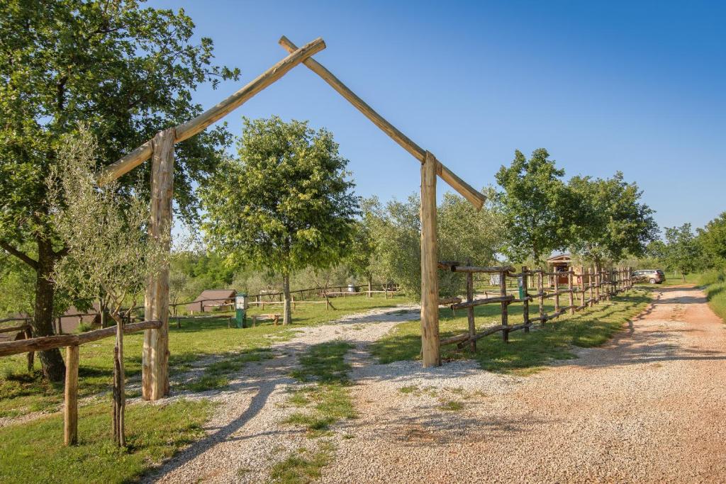 Zdjęcie z galerii obiektu Natura Camp Karli w mieście Kaštelir