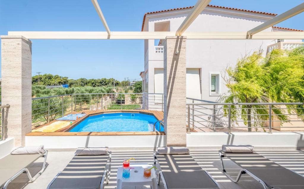 Bazén v ubytovaní Marinas Villas alebo v jeho blízkosti