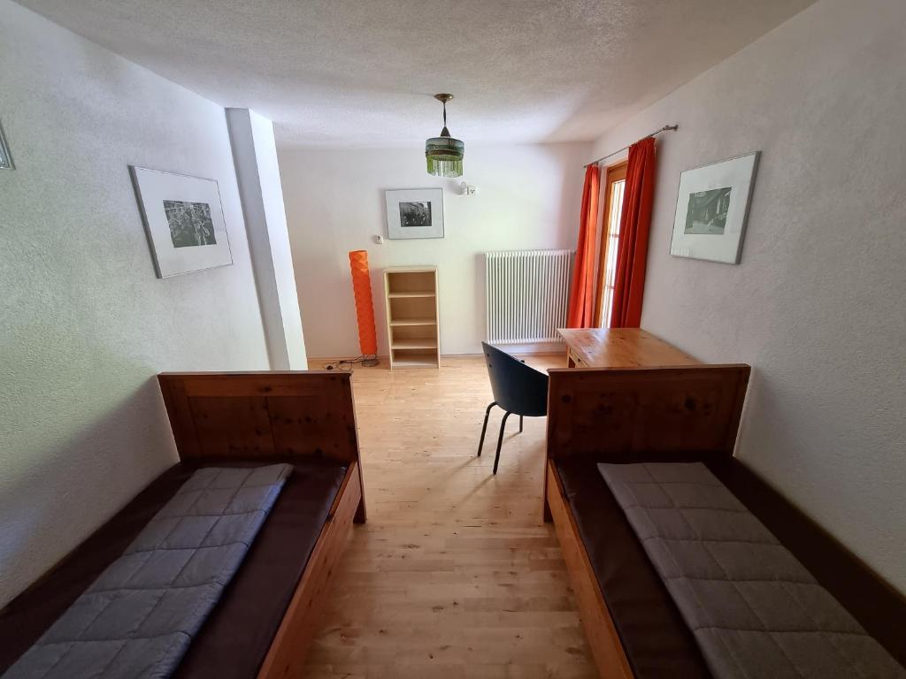 Alina's DIY-Haus St.Jakob - Twee Slaapkamers Appartement