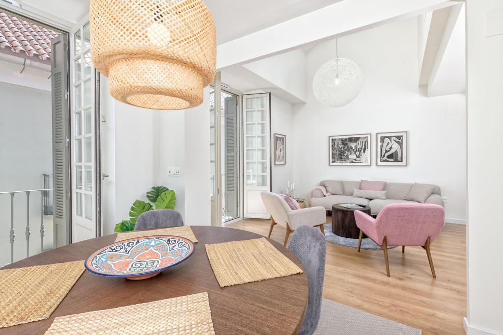 Część wypoczynkowa w obiekcie Teatro Apartment in Malaga by Solaga Holiday Homes