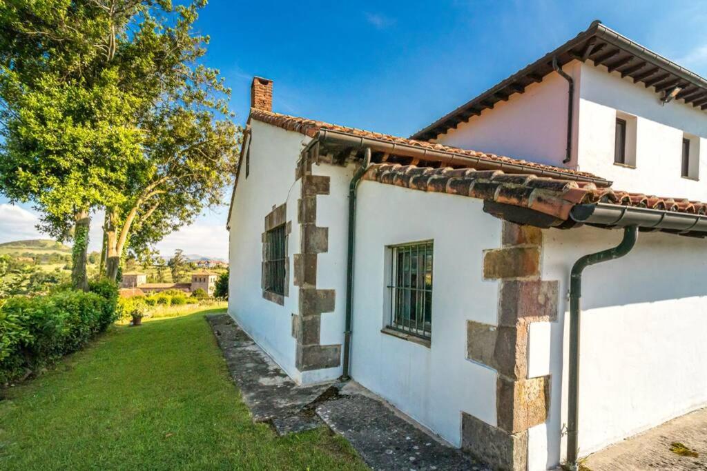 Budova, kde se vila nachází
