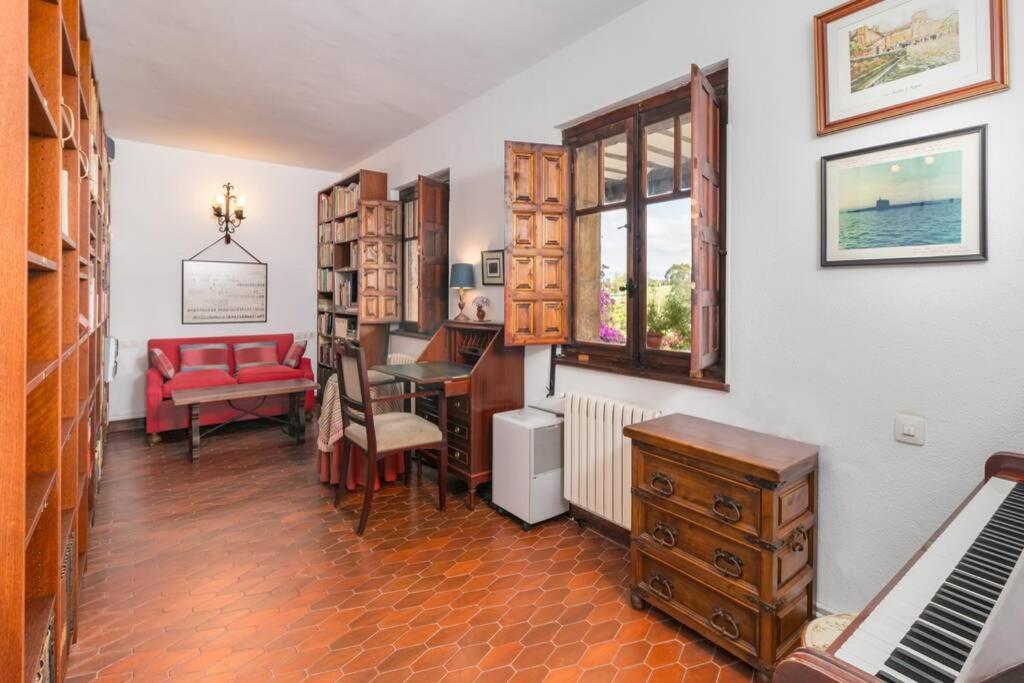 Posezení v ubytování Cantabria Collection - Espectacular casona cerca de la Colegiata