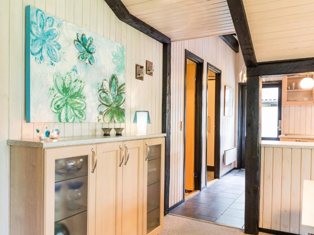 Kuchyň nebo kuchyňský kout v ubytování Holiday home Nørre Nebel LXXIV
