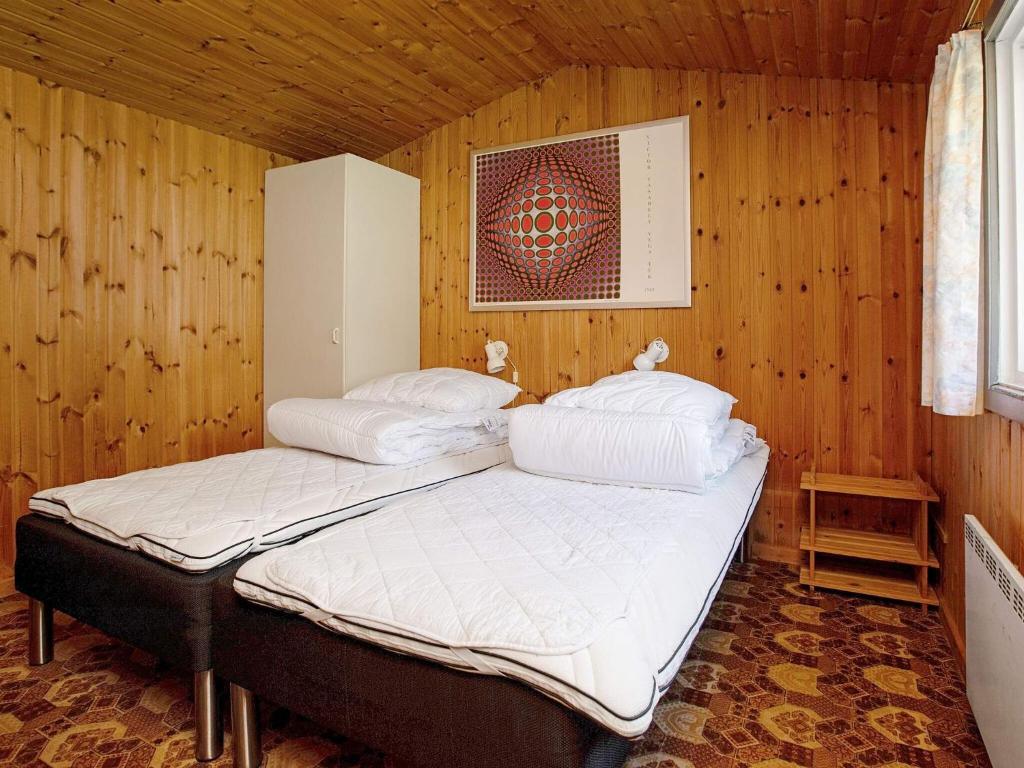Postel nebo postele na pokoji v ubytování 6 person holiday home in Dannemare