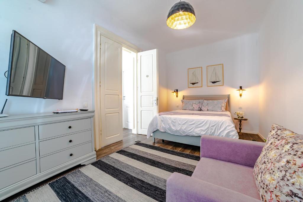 Albert Residence with Parking - Deluxe Apartment