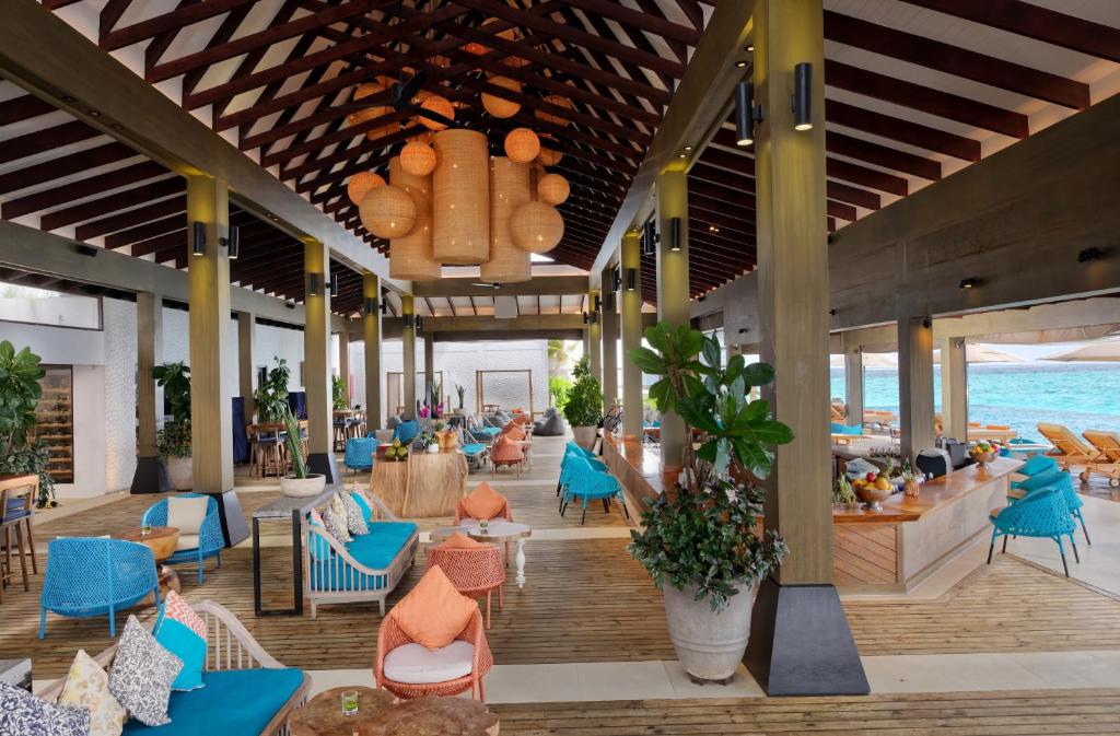 Grand Park Kodhipparu Maldives - 10