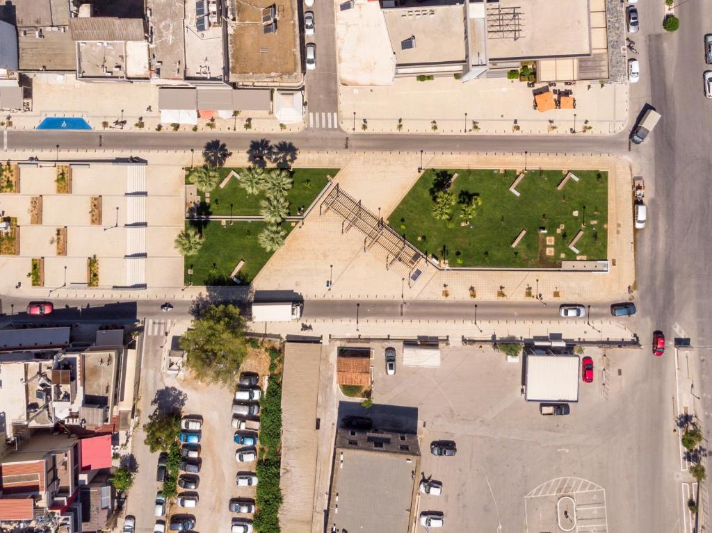 The surrounding neighborhood or a neighborhood close to A villát