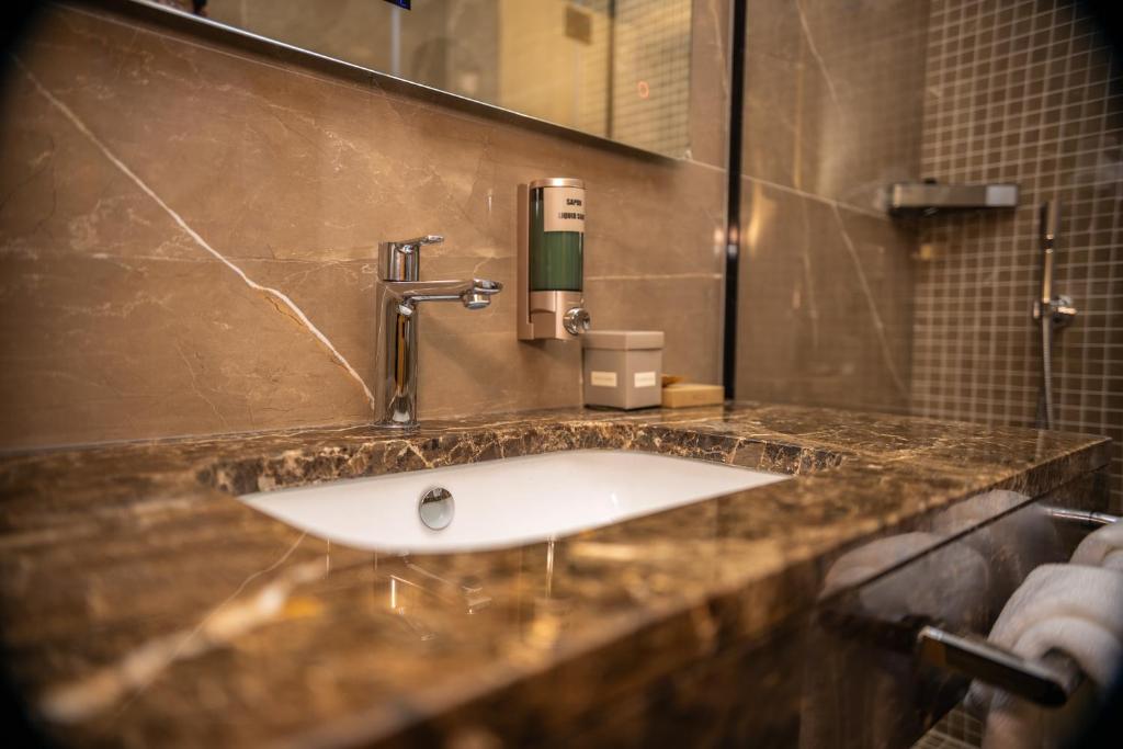 Koupelna v ubytování Hotel Golden Palace