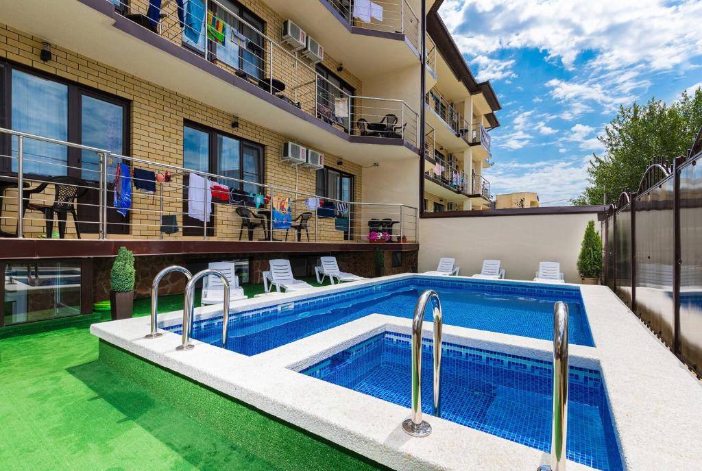 Куда на море витязево гостевые дома. Витязево гостевой дом. Гостевой дом галант витязево. Витязево уютная 22. У тамары витязево октябрьская 19.