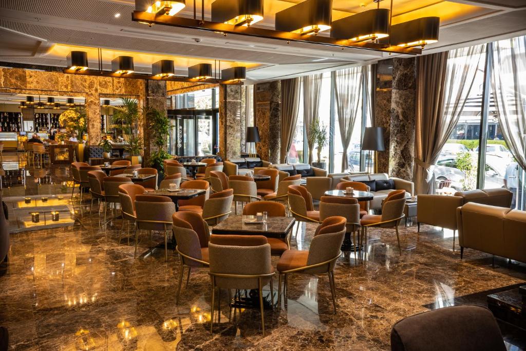 Posezení v ubytování Hotel Golden Palace