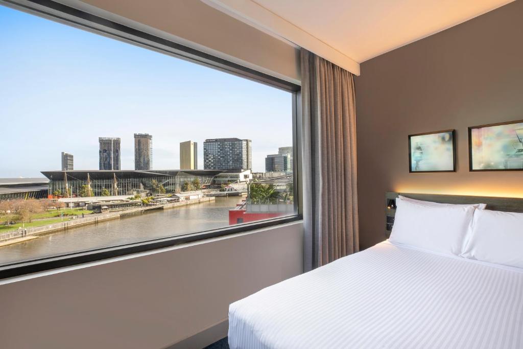 Crowne Plaza Melbourne by IHG - Resim 36