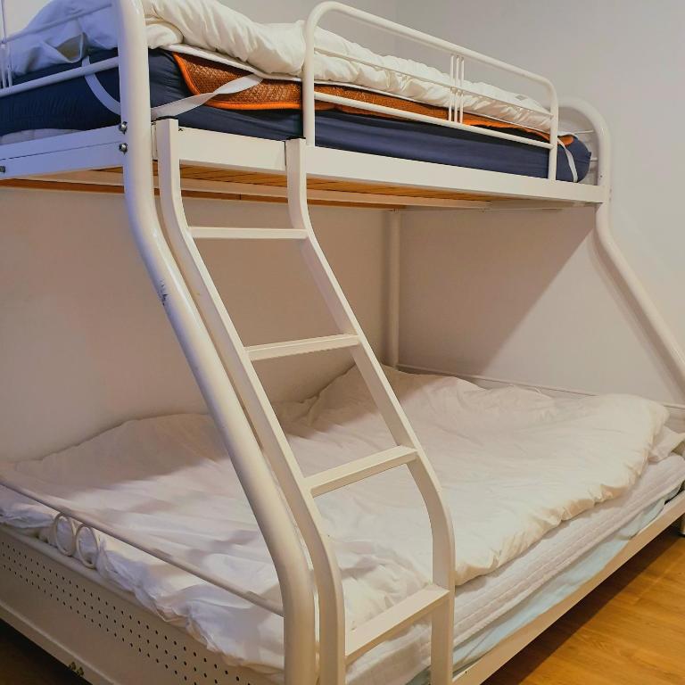 Postel nebo postele na pokoji v ubytování Hannahstay Women Only Guesthouse