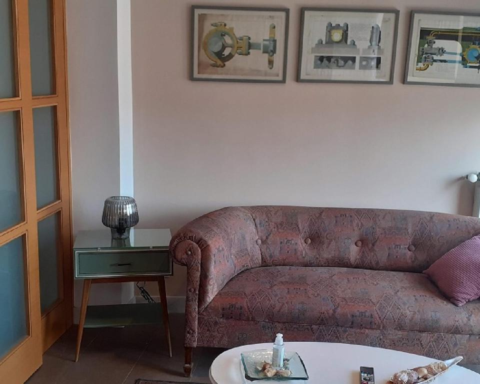 Posezení v ubytování LLOGUER30 Bel's Home Bed&breakfast