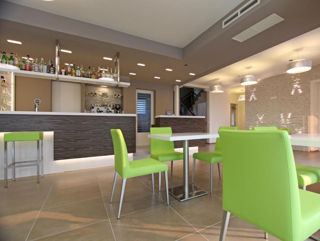 Kuchyň nebo kuchyňský kout v ubytování Hotel Casa Serena