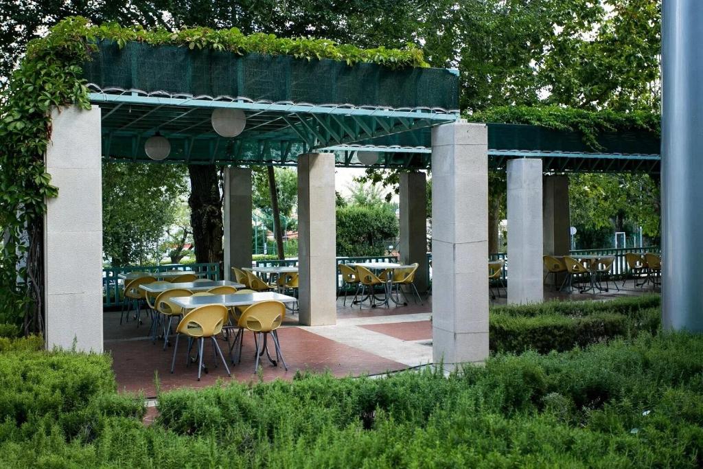 Vrt pred nastanitvijo Hostel Spinut