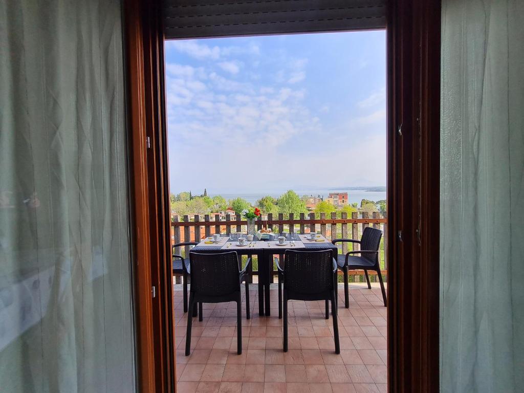 Balkon lub taras w obiekcie Panorama Apartment Peschiera