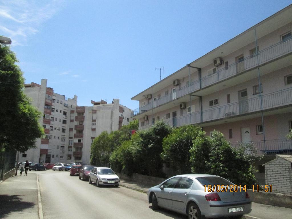 Budova, v ktorej sa apartmán nachádza