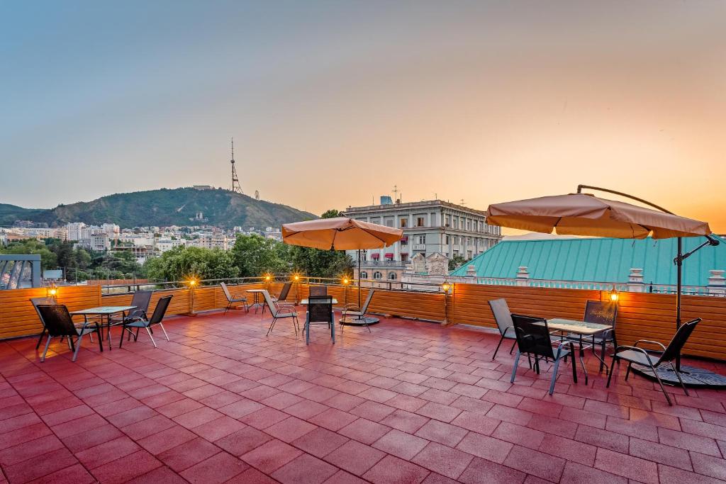 Monument1880 - отзывы и видео