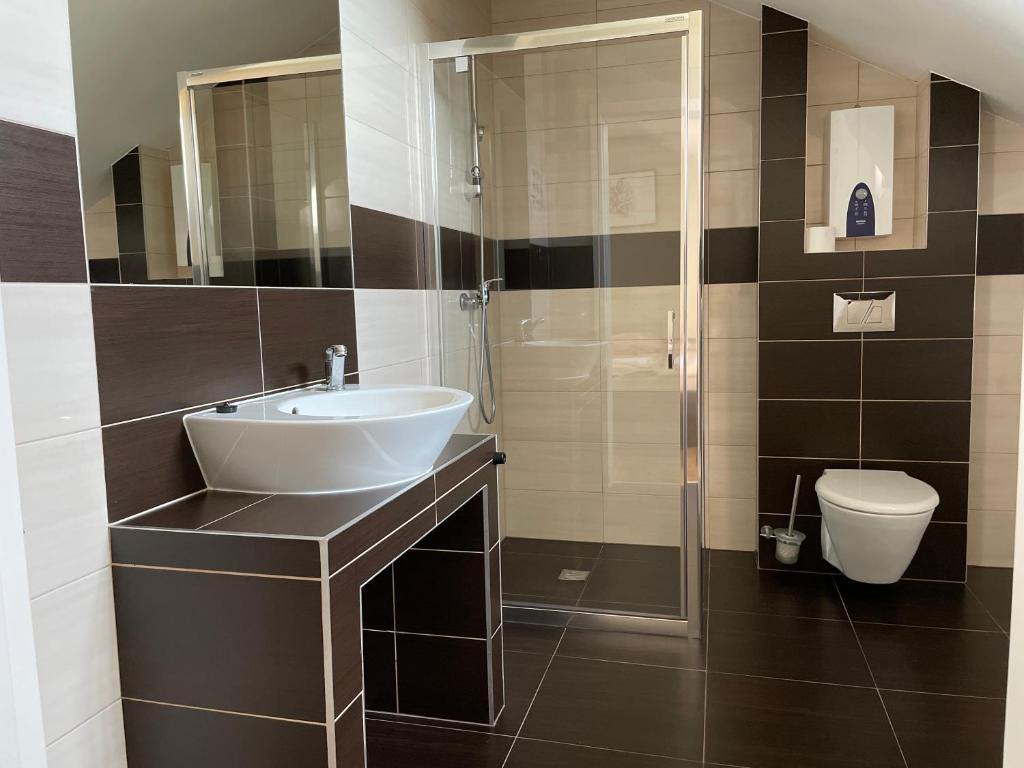 Ondraszek-Pokoje Gościnne - 8